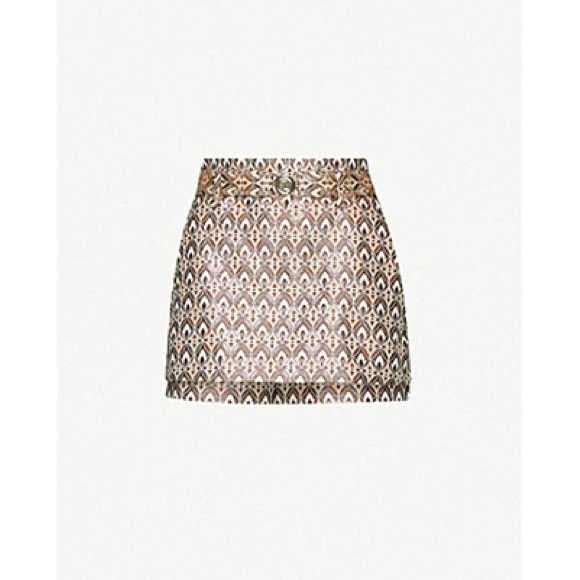 WOMENS GOLD IMPERIO METALLIC JACQUARD-PATTERN WOVEN SHORTS - Picture 6 of 7